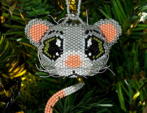 beaded-rat-carousel600